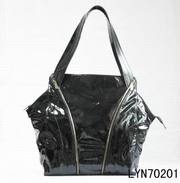 Cheap Juicy Couture  bags distributor around spanish